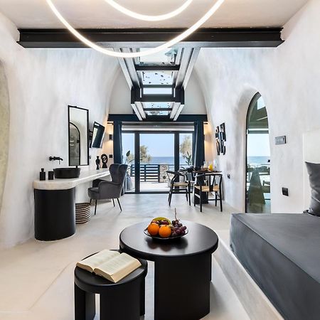 Neoma Luxury Suites Karterados  Luaran gambar