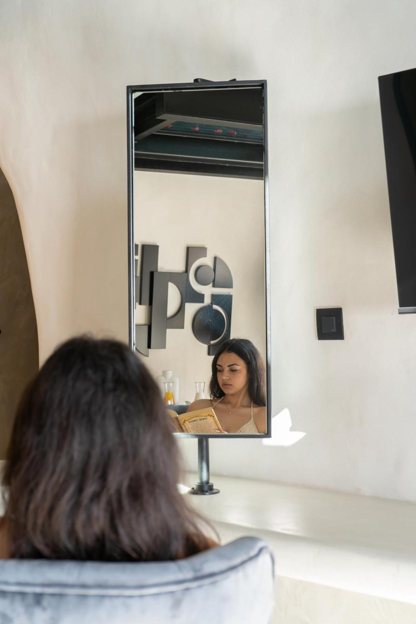 Neoma Luxury Suites Karterados  Luaran gambar